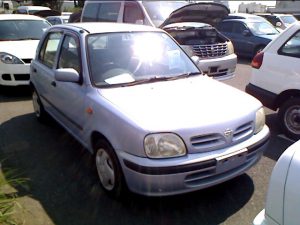 Used Nissan March 2001